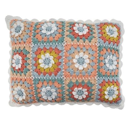 SARO LIFESTYLE SARO 1806.M1216BP 12 x 16 in. Oblong Poly Filled Throw Pillow with Crochet Design 1806.M1216BP
